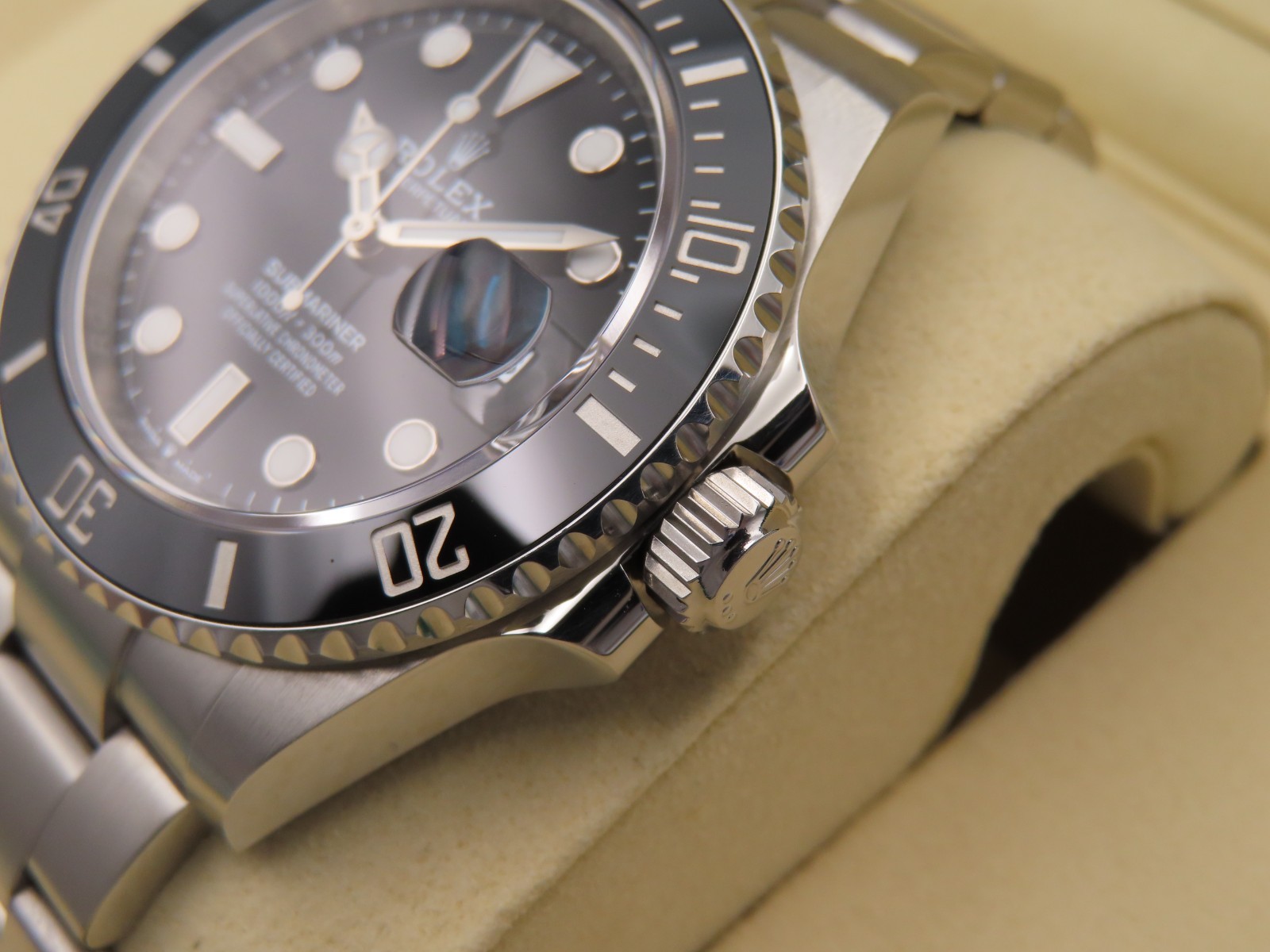Rolex Submariner Date 126610LN Men’s 41mm Wristwatch Pre-Owned Box Papers 2025
