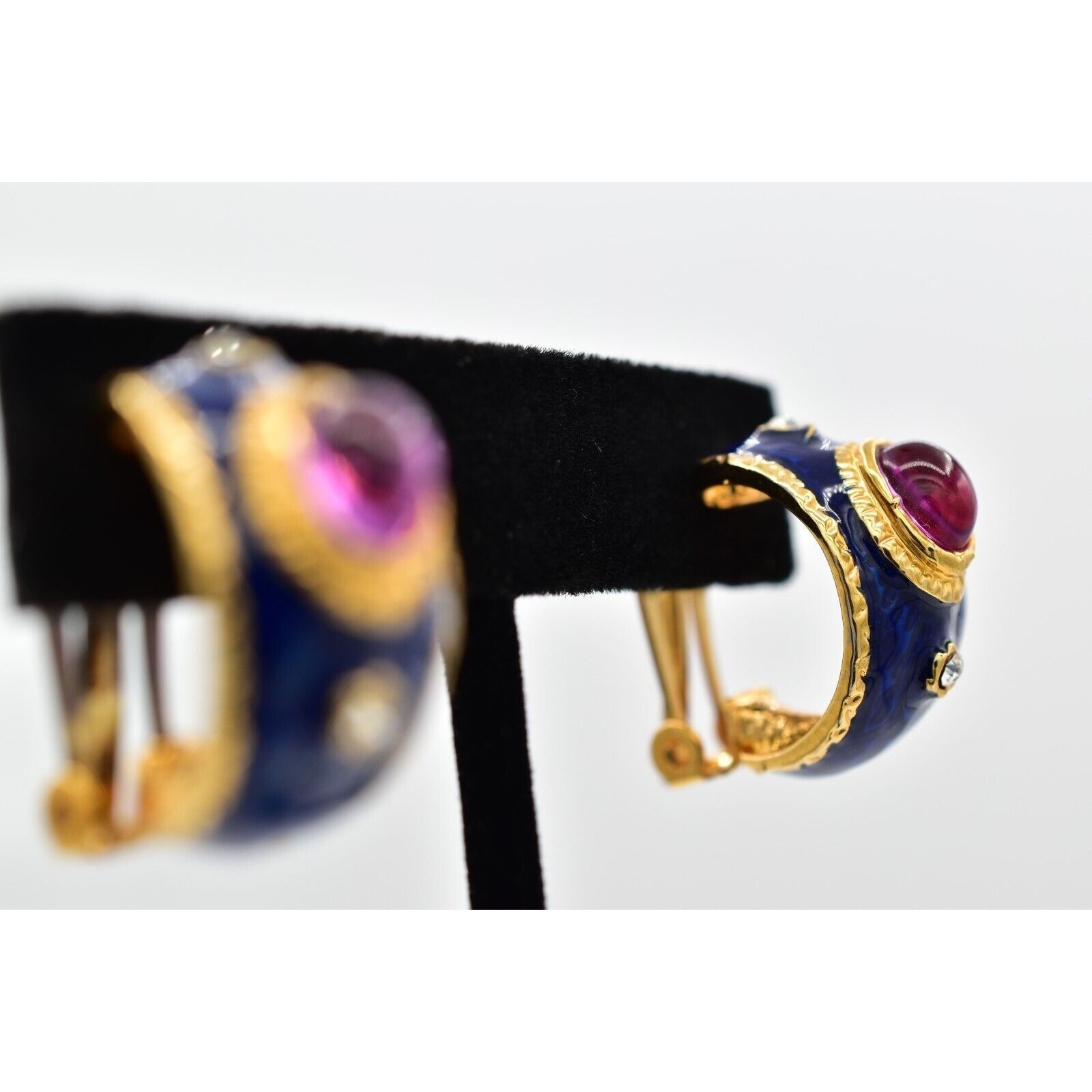 Nat Landau Hyman Vintage Cabochon Clip On Earrings Navy Blue Gold Signed BinBF