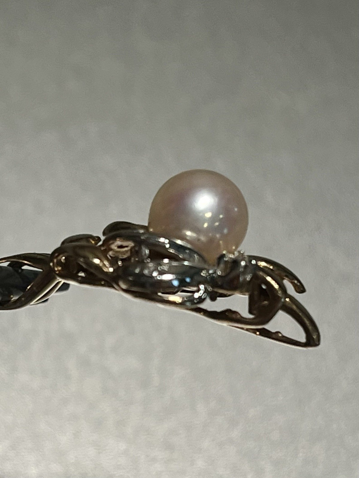 14k Yellow and White Gold Pearl and Diamond Pendant 2.41gr 1 X1/2 Inch Vintage