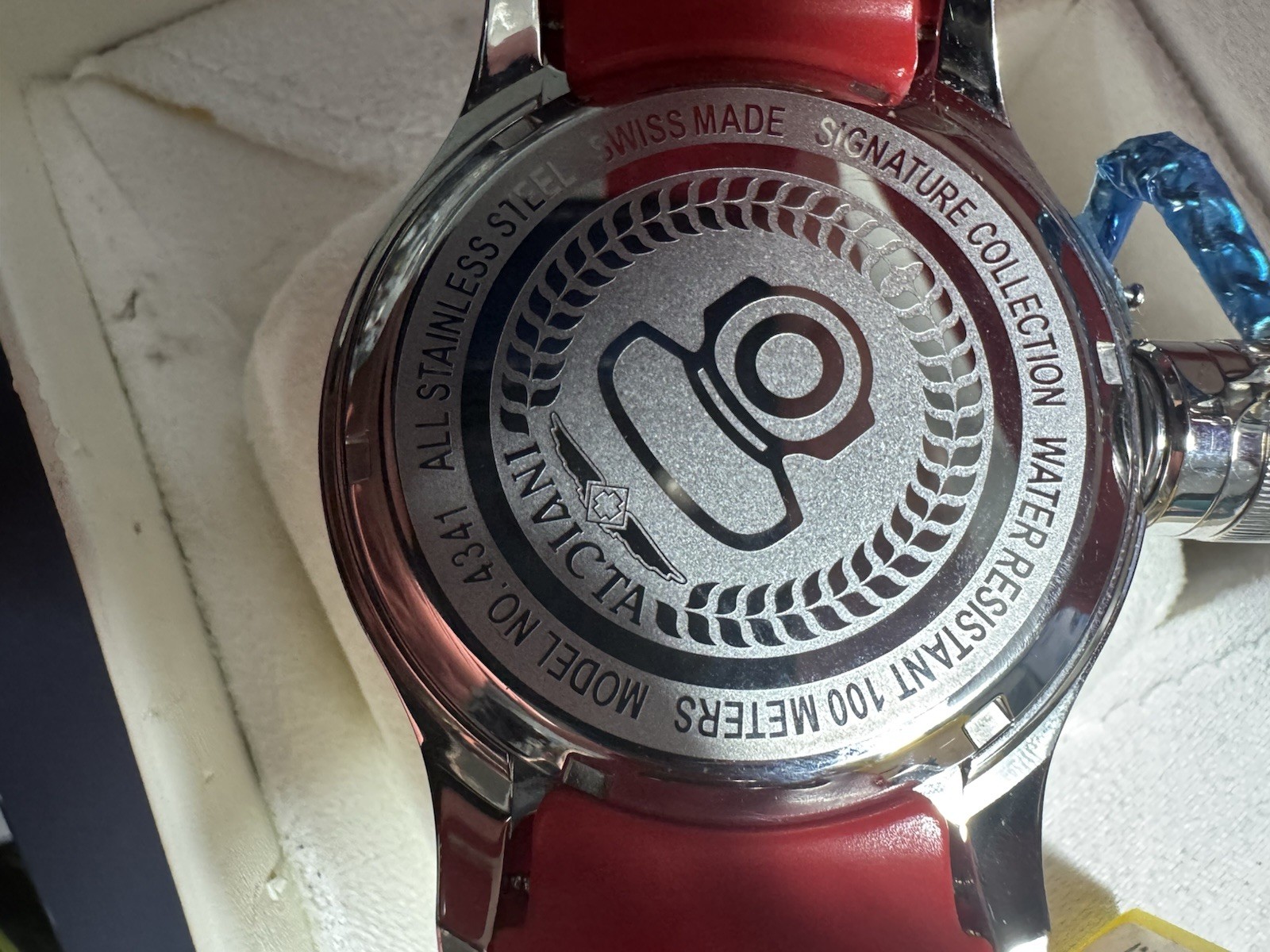 Invicta Russian Diver Quartz (4341) 100m Red/Black Dial Date Red Strap 52mm
