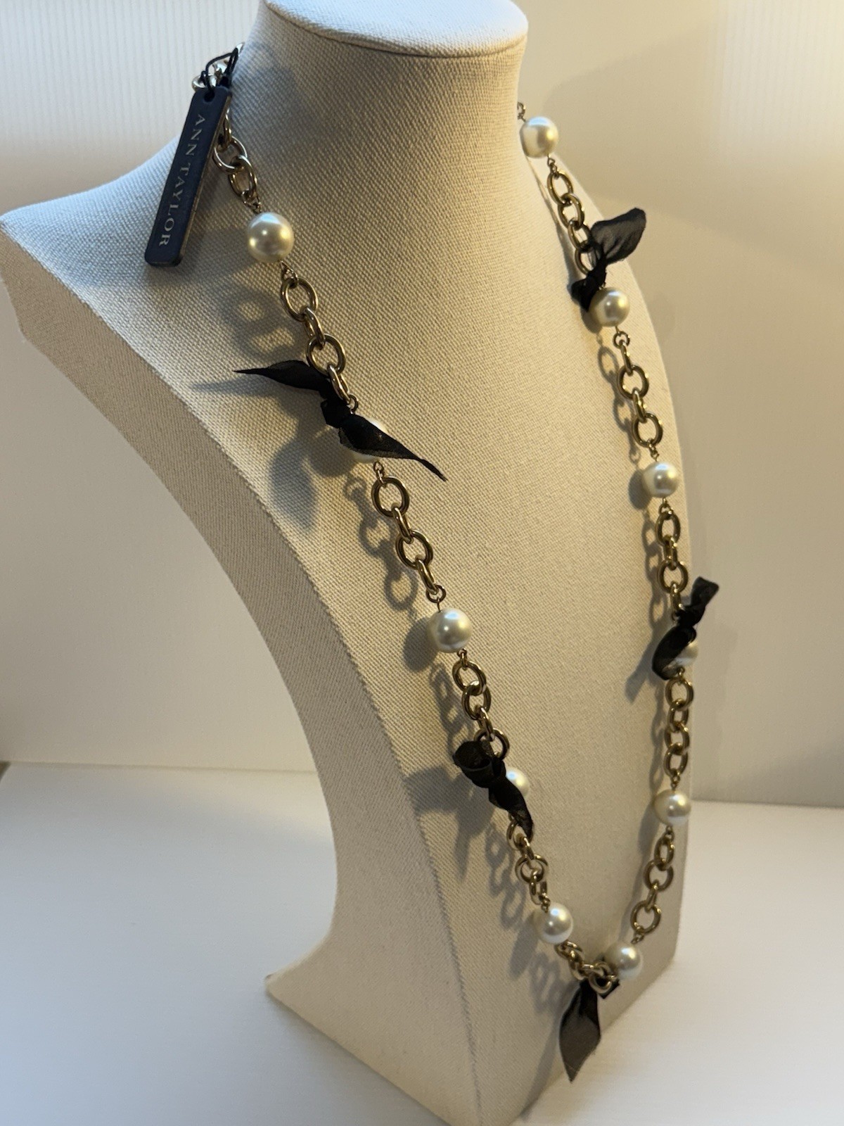 90’s Ann Taylor NWT Statement Necklace Chain Pearl Ribbon Heavy Chunky 33.5” L