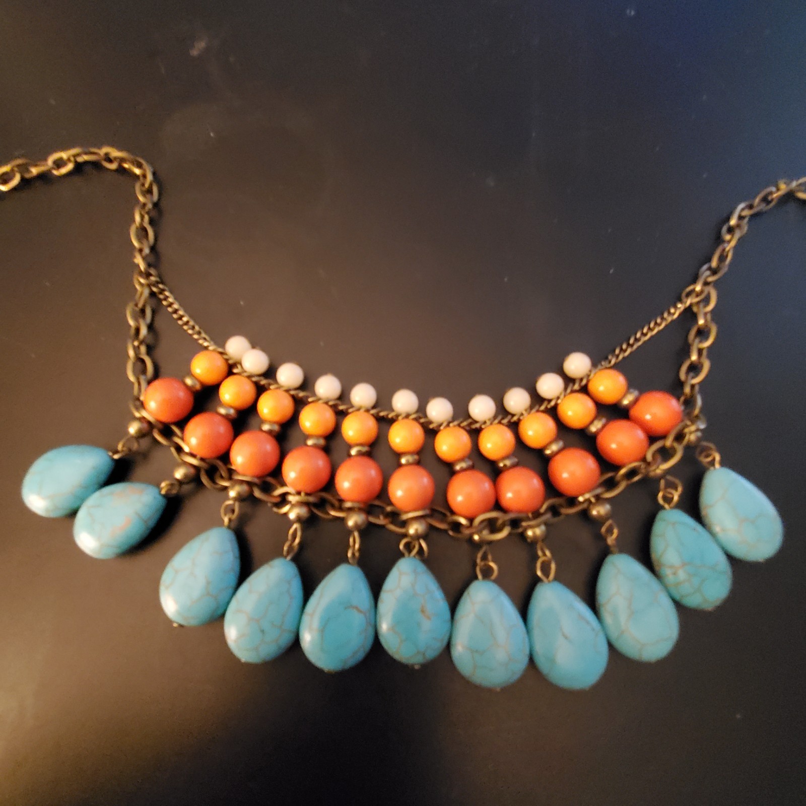 Collar Style Necklace “SUNSET” Genuine Dyed Howlite Premier Designs Chunky EUC