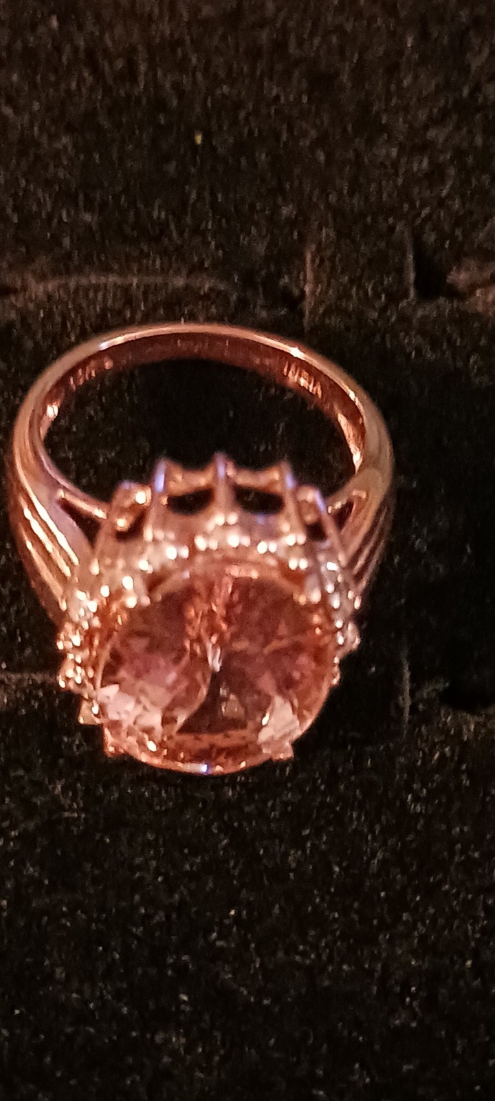 Morganite ring with diamond accents sz 6