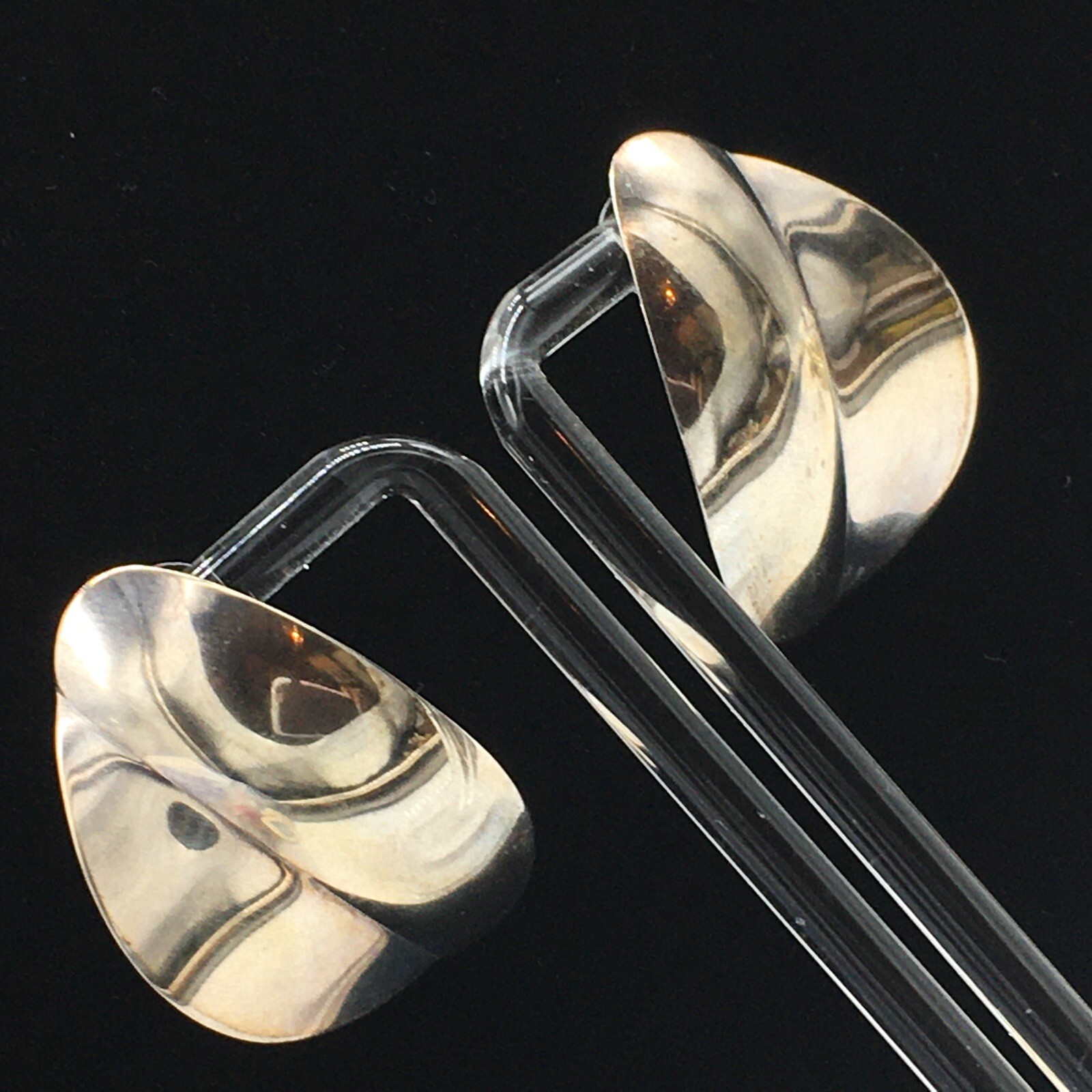VTG Silver Tone Kidney Shape Stud Earrings 1.5″ Very Reflective