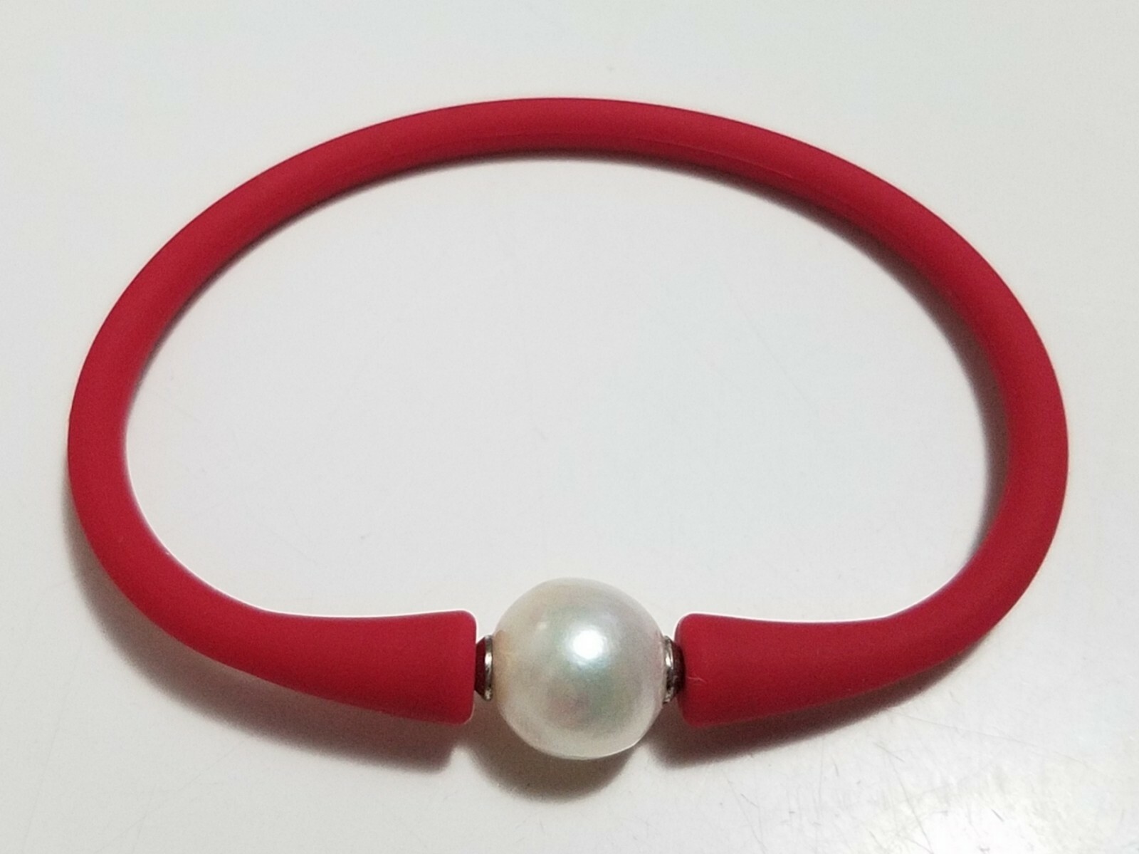 Unisex Red Silicon Rubber Bracelet White Pearl Stainless Steel Post 7.5″