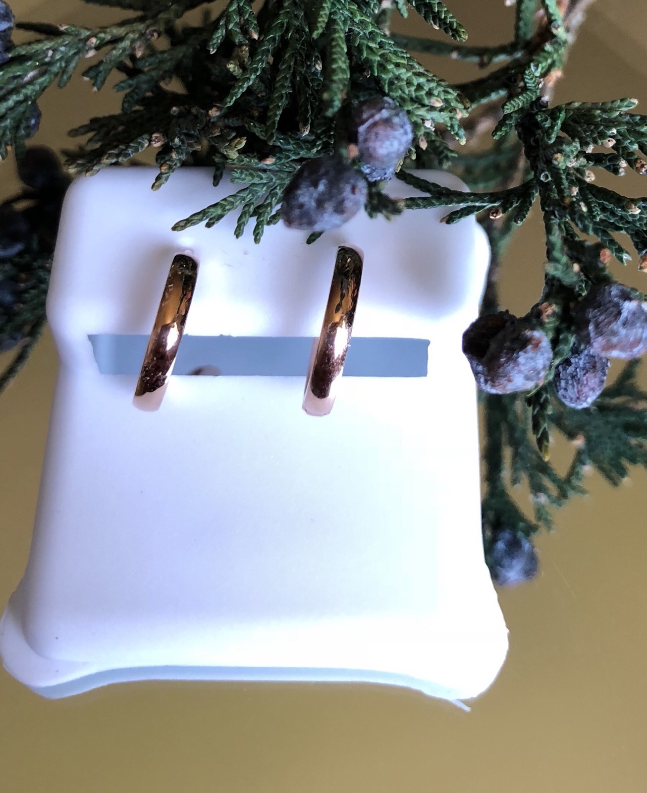 14k Solid Rose Pink Gold women`s Huggie Hoops Earrings/Aretes Argolla oro rosado