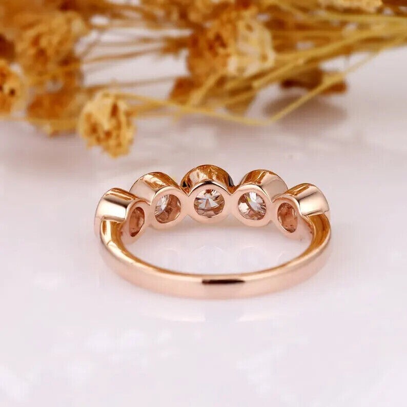 2Ct Round Cut Natural Moissanite Women’s Band Ring 14K Rose Gold Plated Silver