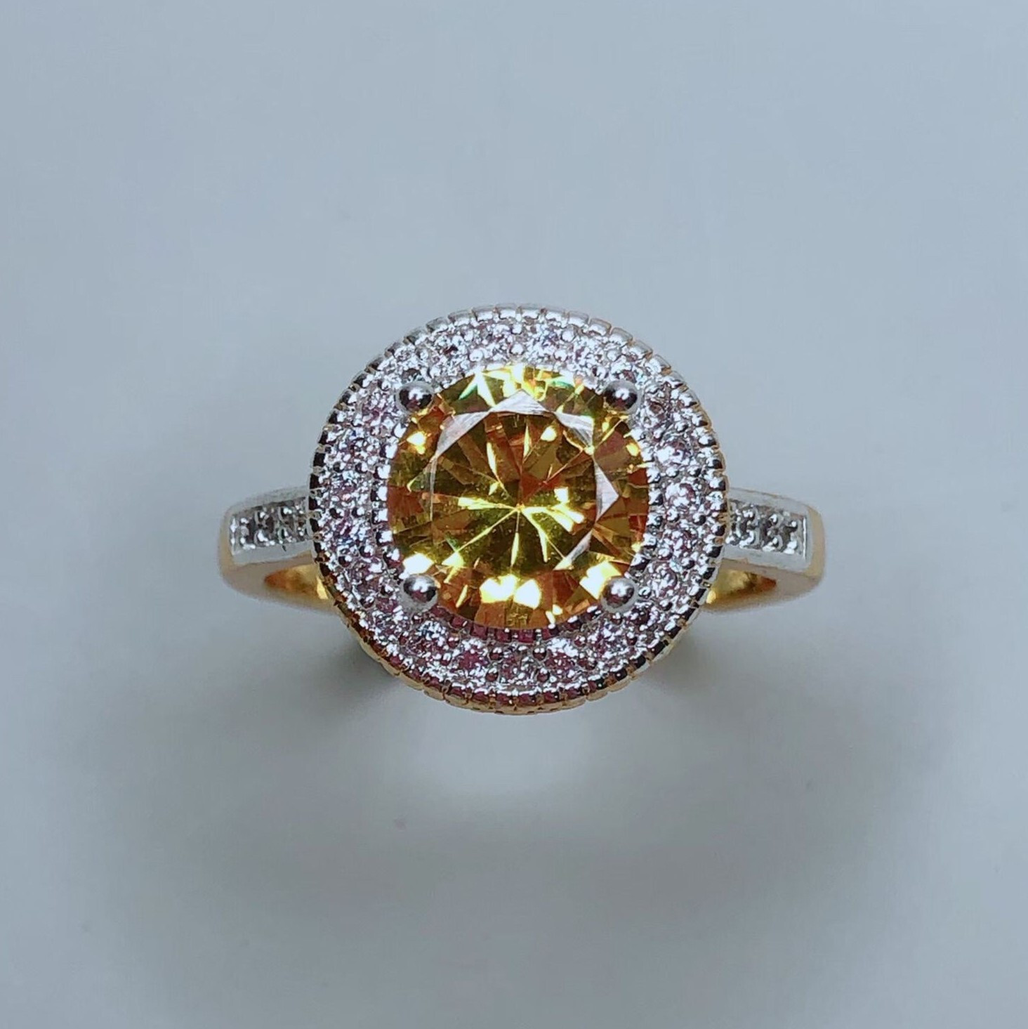  18k Adjustable Gold Diamond Ring Free UK Delivery New