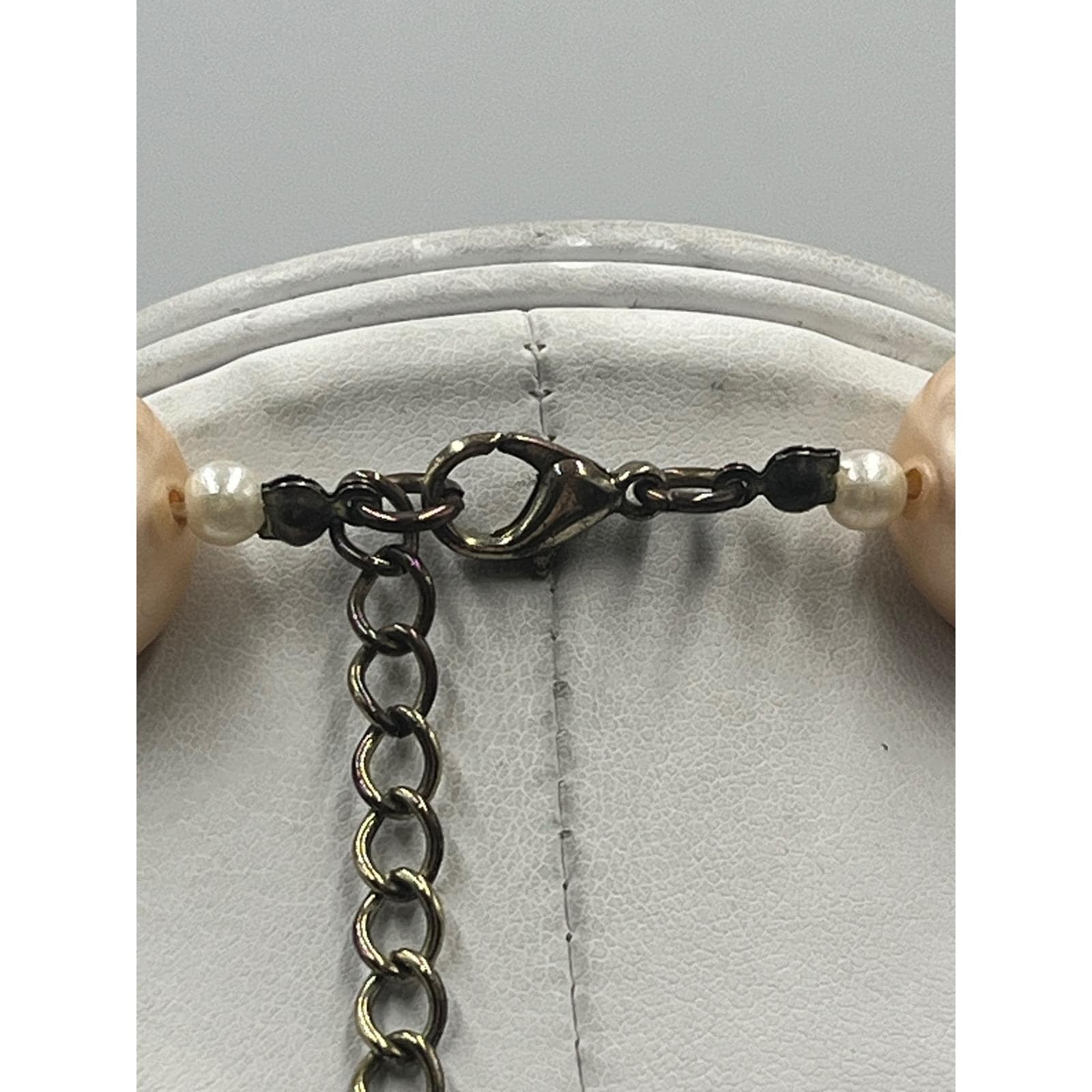 Lucia Vintage Large Faux Cream champagne Pearl Gold Tone Bow Collar Necklace