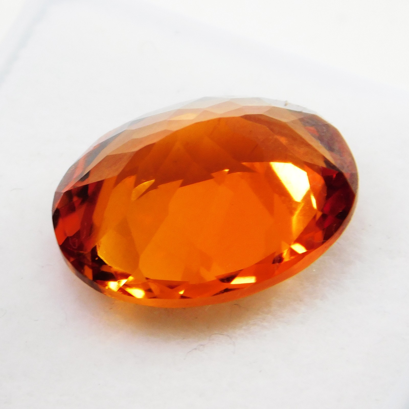 11.70 CT – AAA Natural Medagascar Orange Umba Sapphire Oval Cut Loose Gemstone