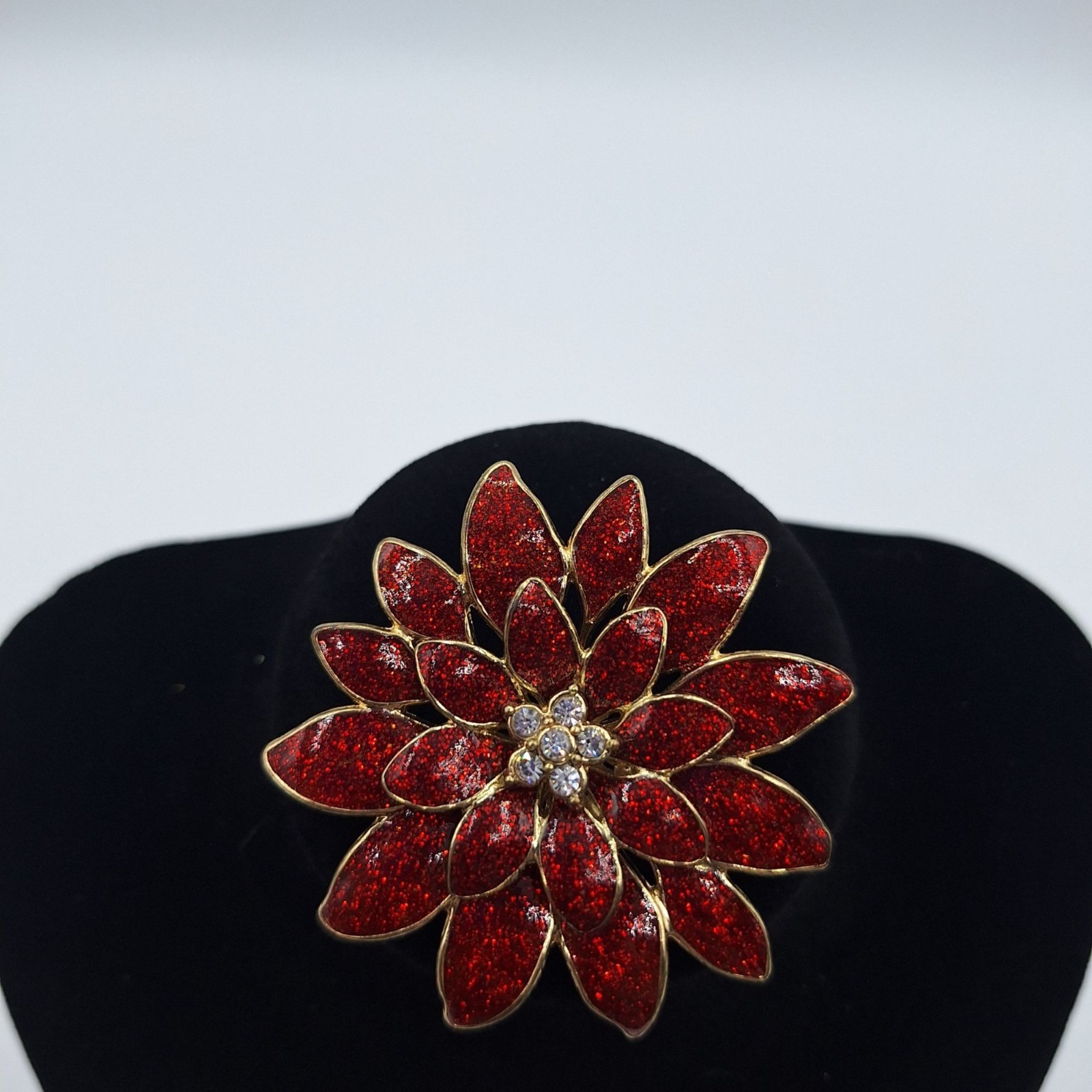 VINTAGE POINSETTIA RED SPARKLING ENAMEL RHINESTONE HOLIDAY BROOCH (MACY’S?)