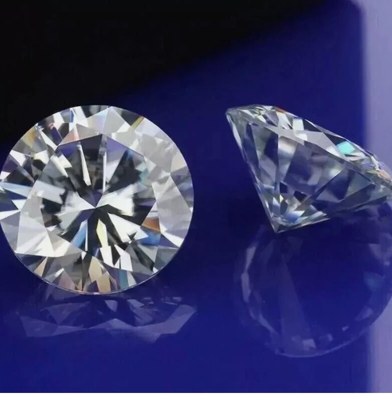 Pair Loose CVD Diamond Round Lab Grown 4 x 4 mm IF Clarity D Color Certified