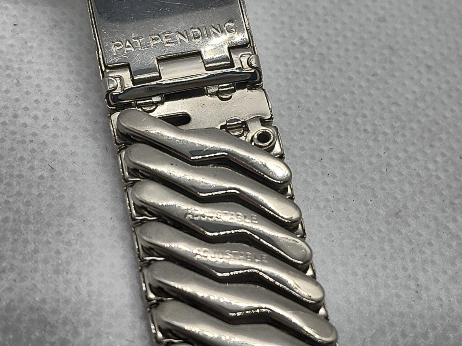 Vintage NOS Brite Calendar Expansion Watch Band-Stainless W/17-21mm Straight End