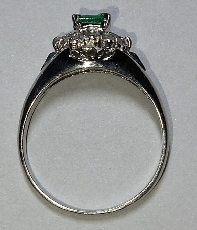 Solid platinum 0.57 carat natural emerald diamond ring 4.5 grams – pt900