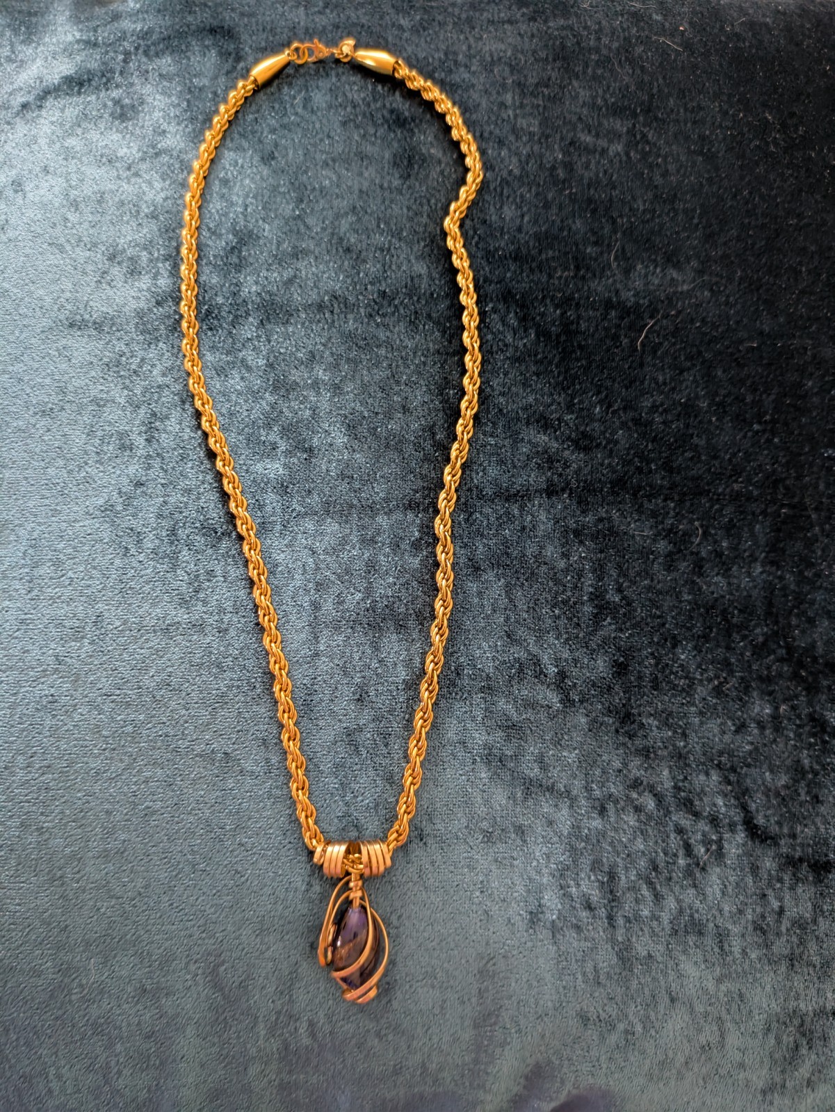 Monet chain, twisted rope design with wire-wrapped glass bead pendant 1980s