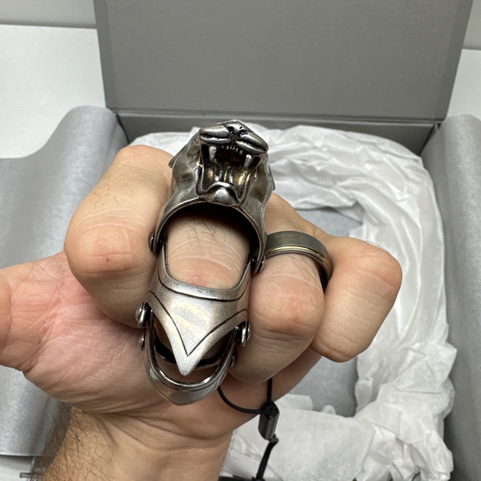 Balenciaga Tiger Armor Ring Anthracite Knight Full Finger Adjustable Size S Rare