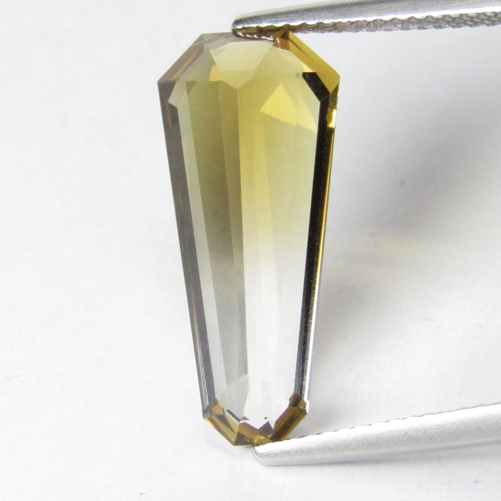 6.45Cts Shimmering Natural Bi-Color Quartz Fancy Cut Brazil Gemstone Ref-VDO