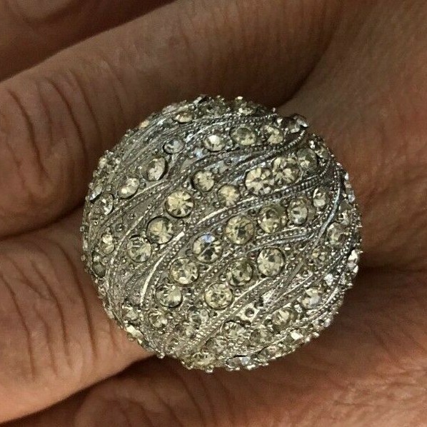 ADJUSTABLE SIZE 7.5 RING VINTAGE~RHINESTONE~FASHION~COCKTAIL~COSTUME SILVER TONE