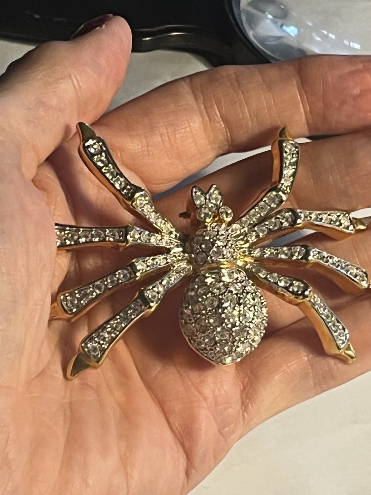 Vintage Spider Brooch Pin Gold Tone Clear Pavé Rhinestone Metal Animals & Insect