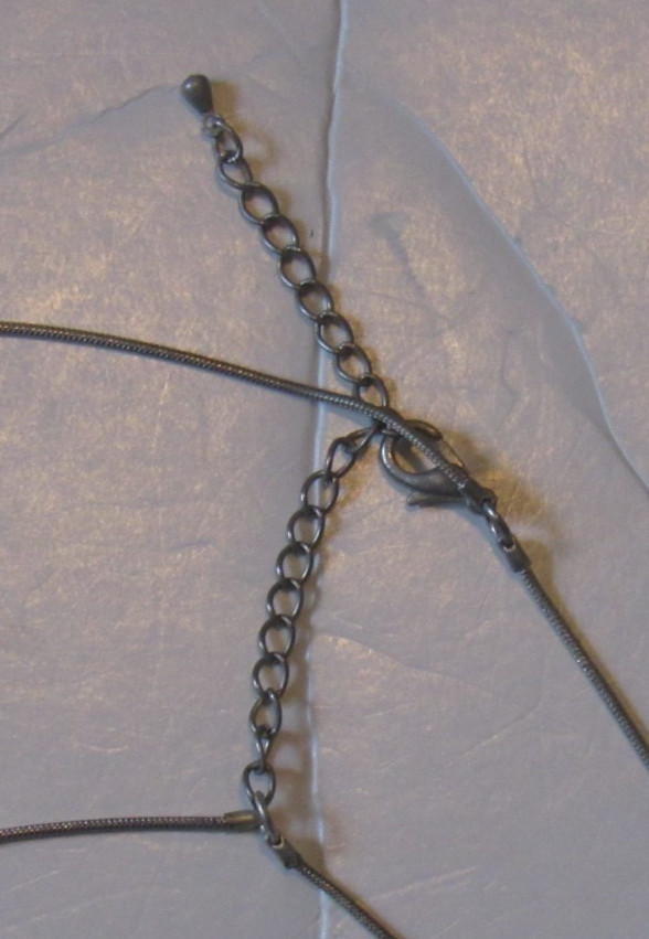 Costume Jewelry, Necklace, Adjustable; Pre-owned, 10 inches