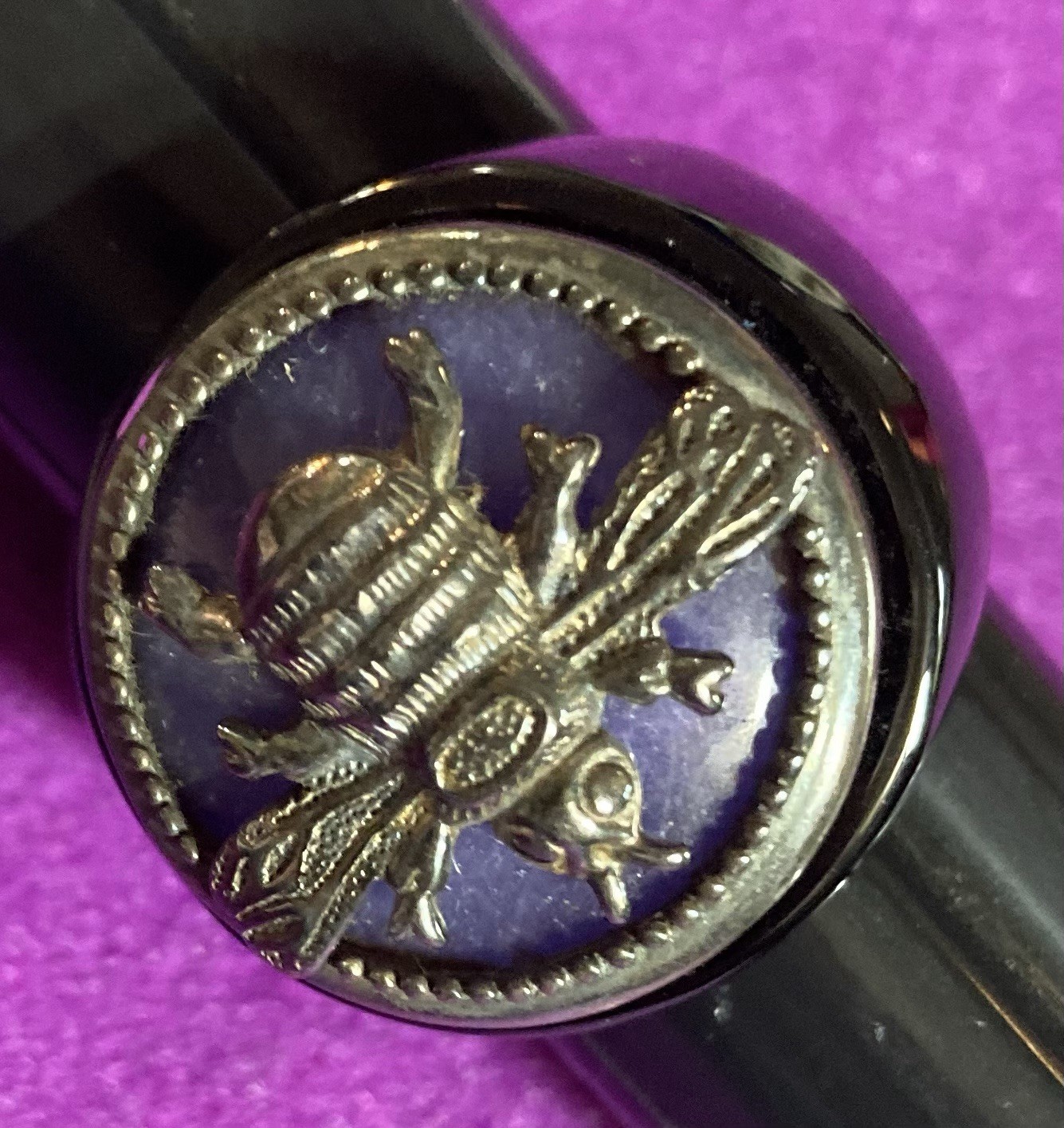 Vintage Sterling 925 Men’s Bee Ring Black Onyx Stone Chunky Signet Ring Sz 11