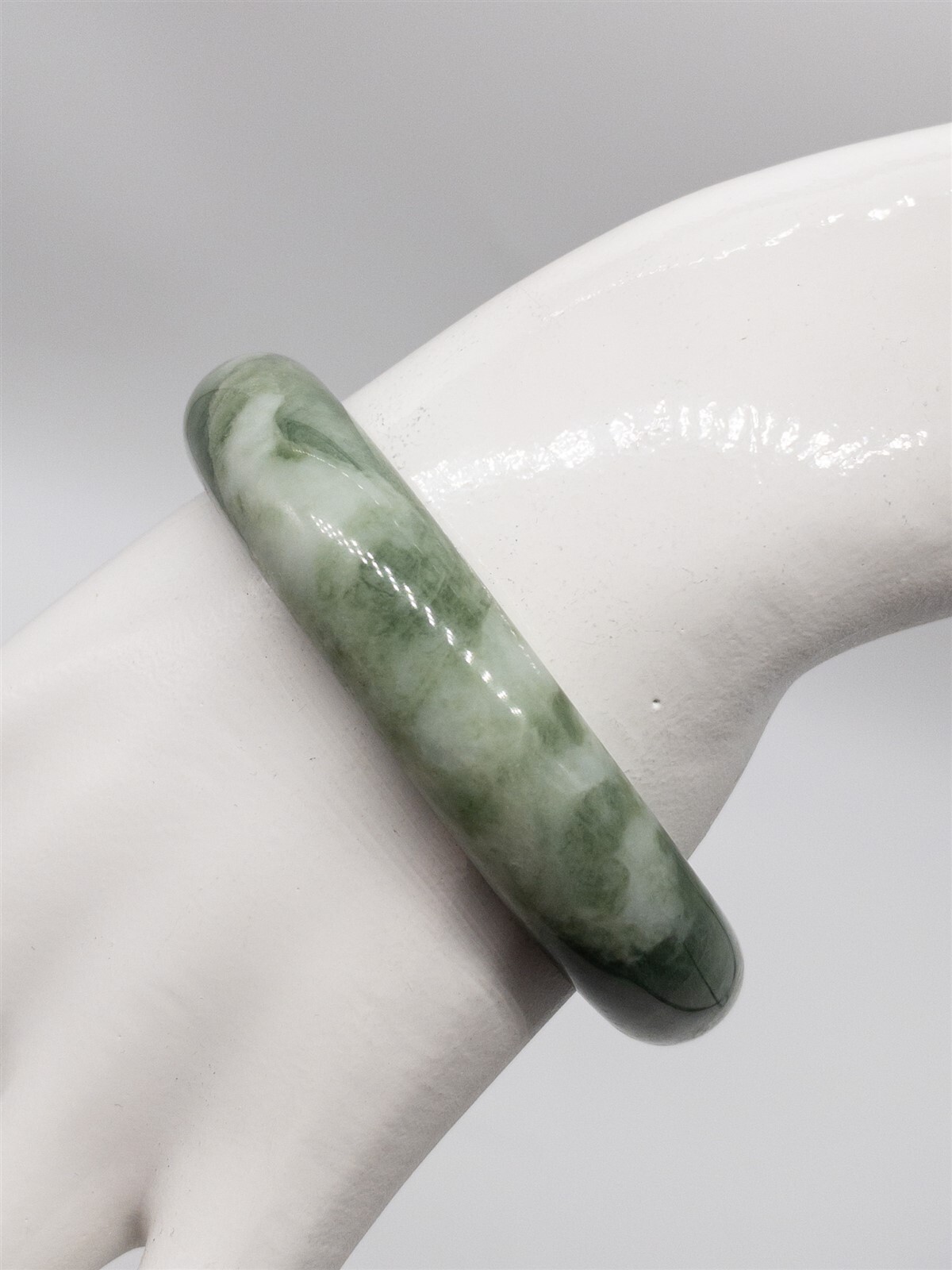 Estate $3000 300ct Natural Green White JADE Bangle Bracelet