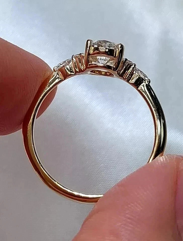 2.20CT Oval Cut Lab Grown Diamond Ring For Wedding IGI Certified 14k Yellow Gold