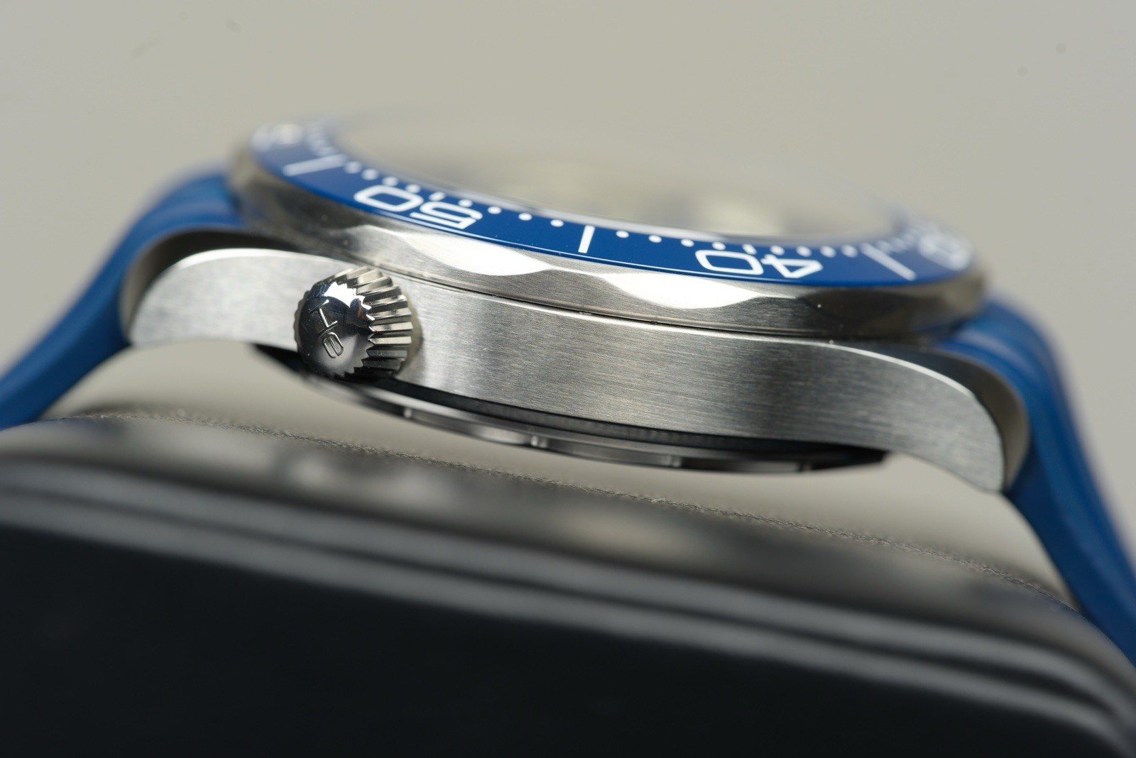 Omega Seamaster Professional 300M 42mm 210.32.42.20.03.001 | 2025 Box & Papers