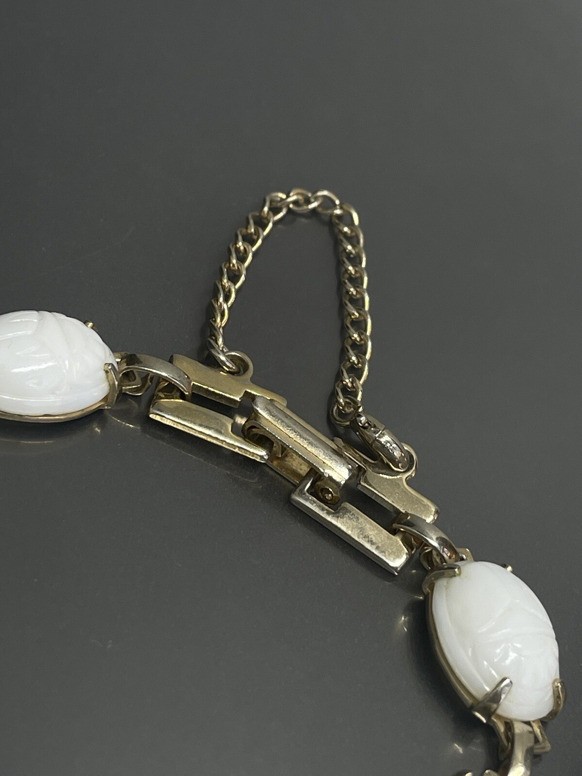 Vtg Link Bracelet Gold Tone With Lucite White Scarab Style Safety Chain 7.5 in✨