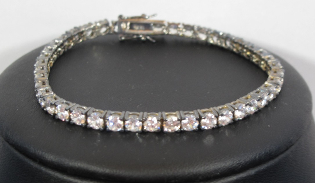 VTG Clear Glass Rhinestones Tennis Bracelet~925 Sterling Silver 7.5″ 15.42 g