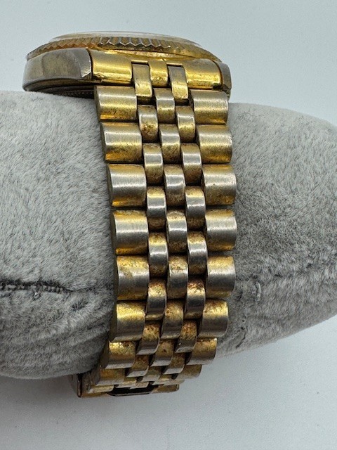 Vintage Men’s AXIS Royal Rainbow Time Gold Tone Quartz Date Watch New Battery