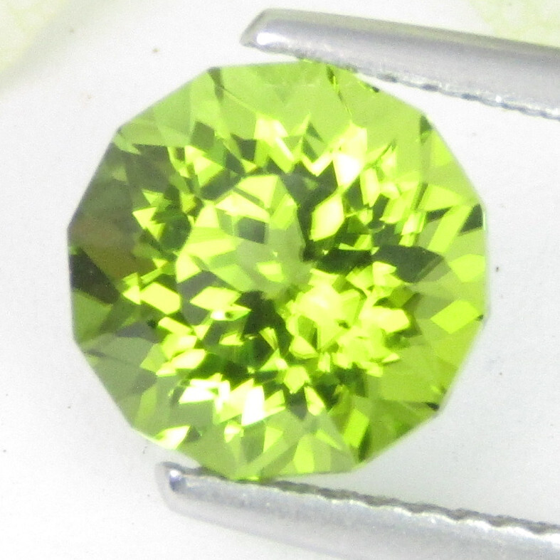 3.16Cts Glorious Natural Green Peridot 8.7mm Round Custom Cut Collection Gem
