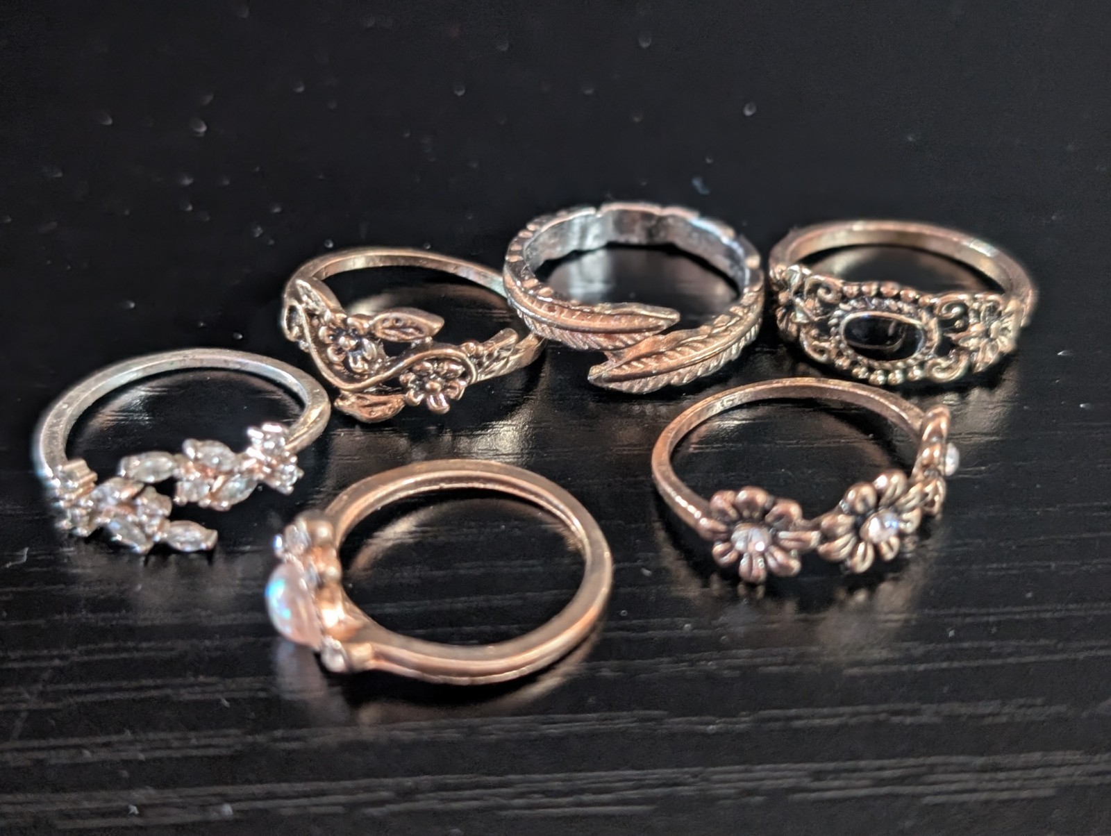 Lot of 14 Gold Silver Tone Floral Leaf Dainty Stackable Ring Size 7 mostly