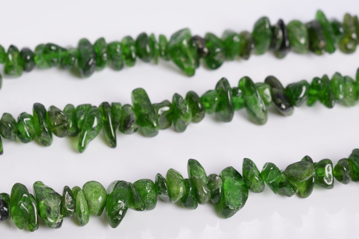 4-10MM Chrome Diopside Pebble Chips Grade AAA Genuine Natural Loose Beads 15.5″