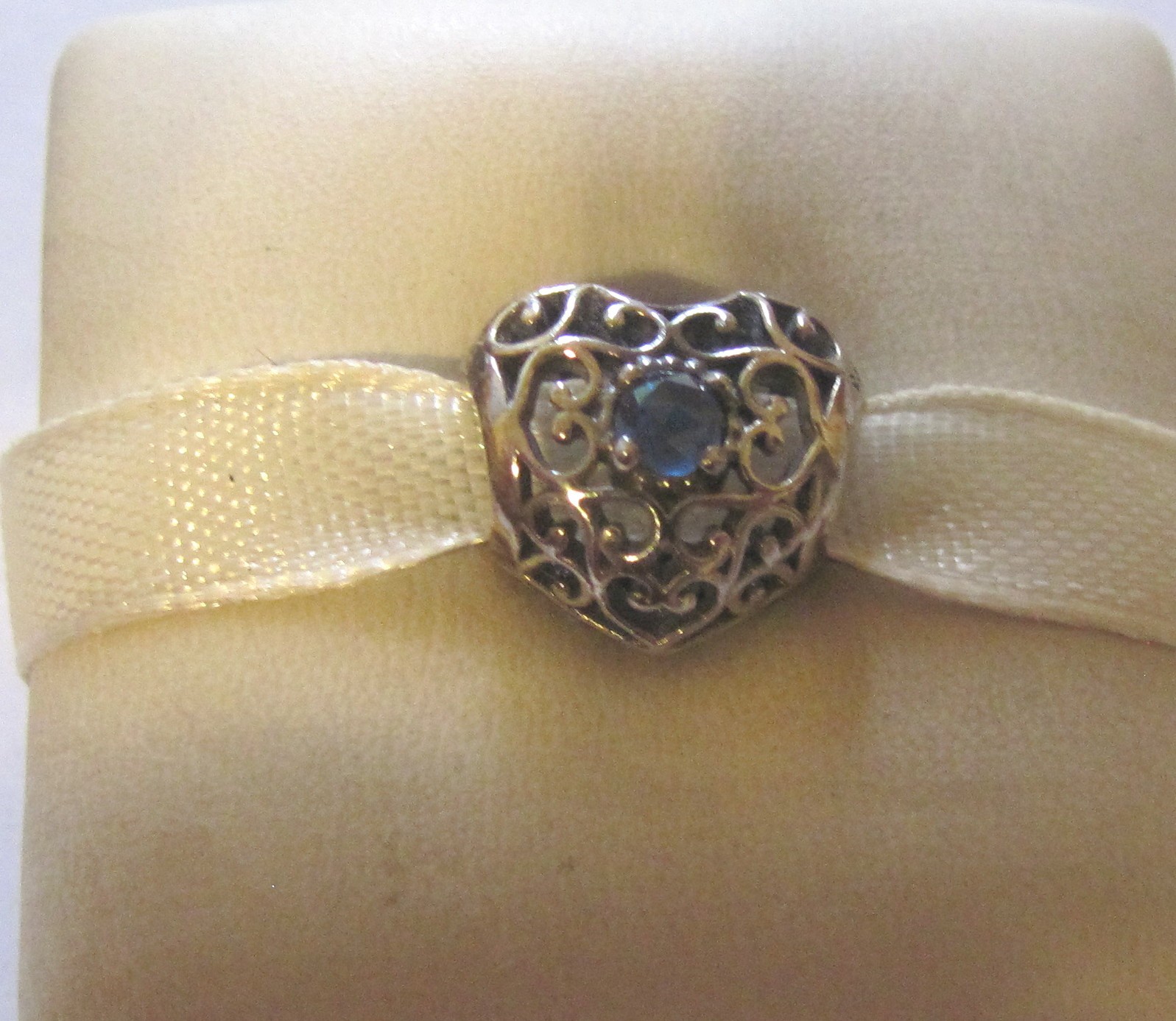 Pandora SS September Sapphire Signature Heart Charm #791784