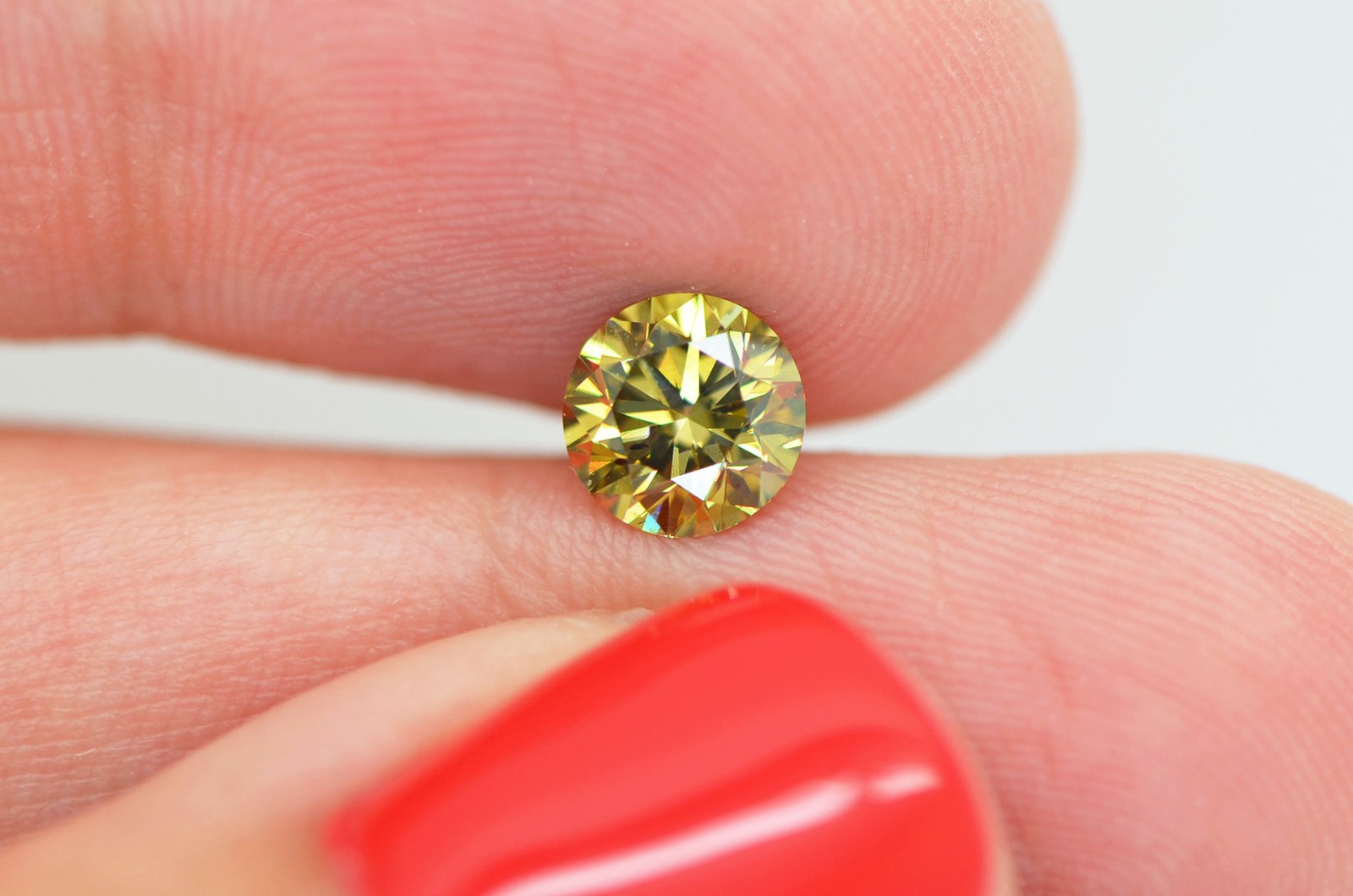 Round Shape Diamond Fancy Olive Green Loose 1.01 Carat VS2 Enhanced 6.33X6.26 MM