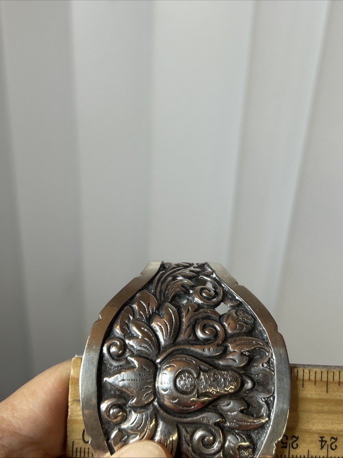 31. Ethnic SN 800 Silver Lotus Flower Motif Repousse Cuff bracelet 36.3g, 7 1/2″