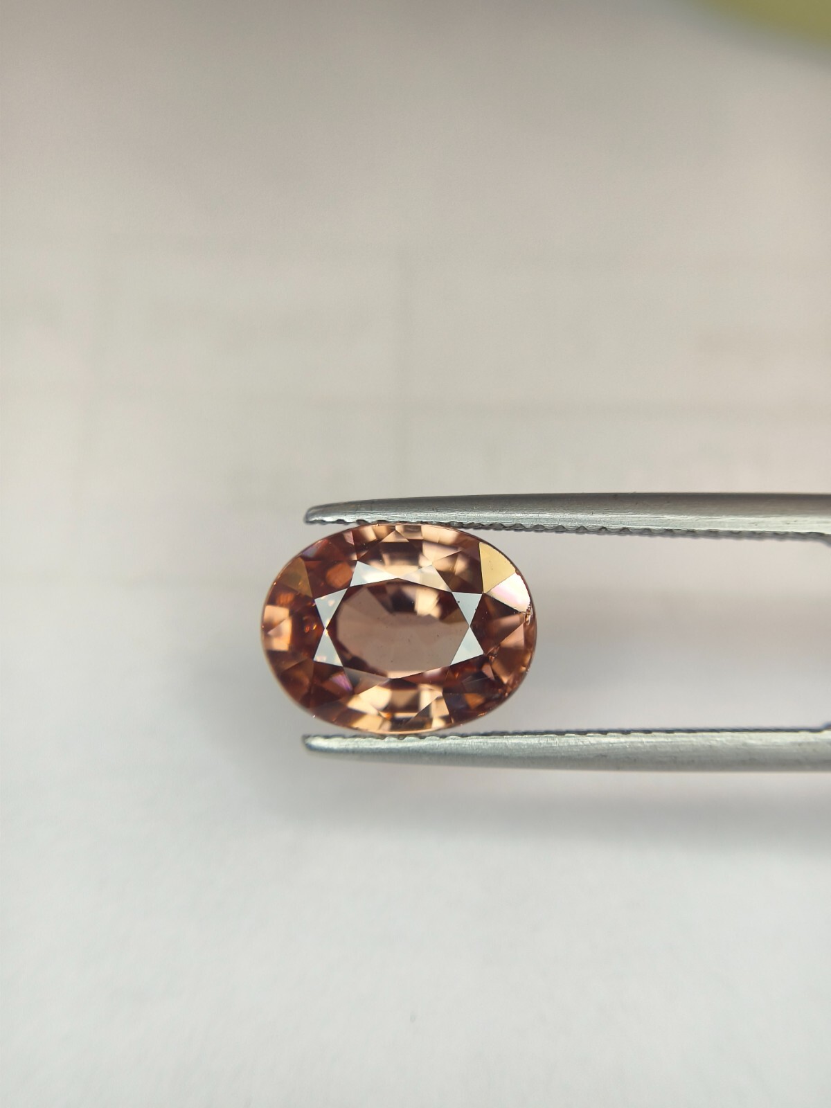 5.60 cts A BEAUTIFUL BROWN ZIRCON WITH PERFECT OVAL SHAPE WITH GOOD LUSTER !