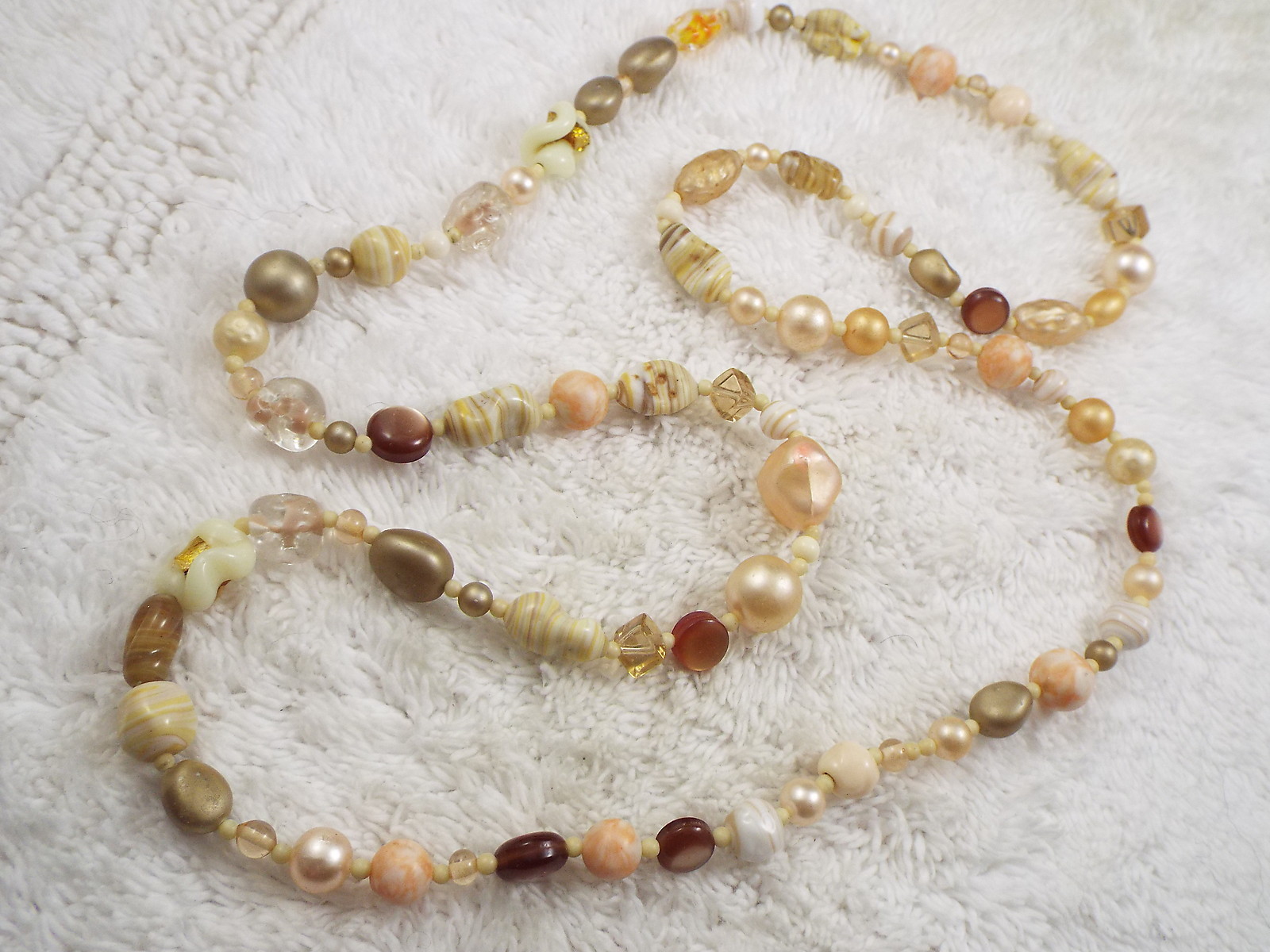 Champagne Cream Bead & Mixed Stone Necklace (B14)