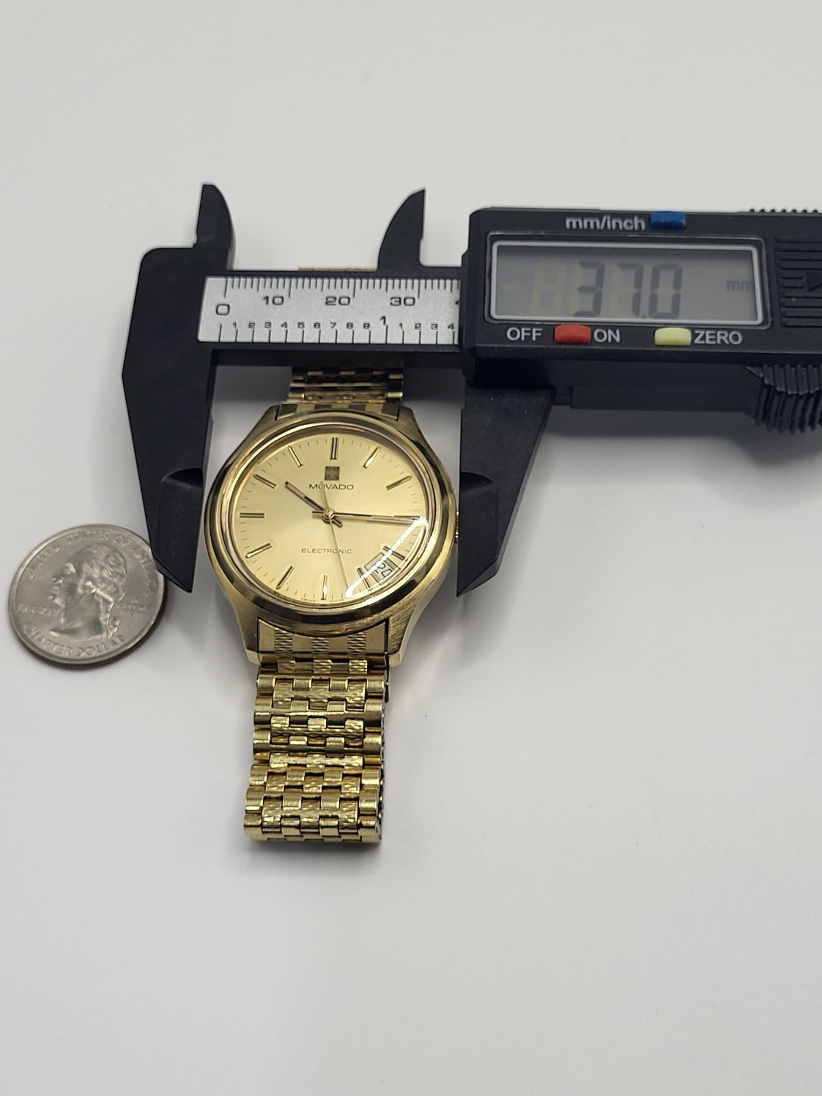 1972 SWISS [N. MINT] Zenith Movado Electronic Tuning Fork ESA 9162 mens watch