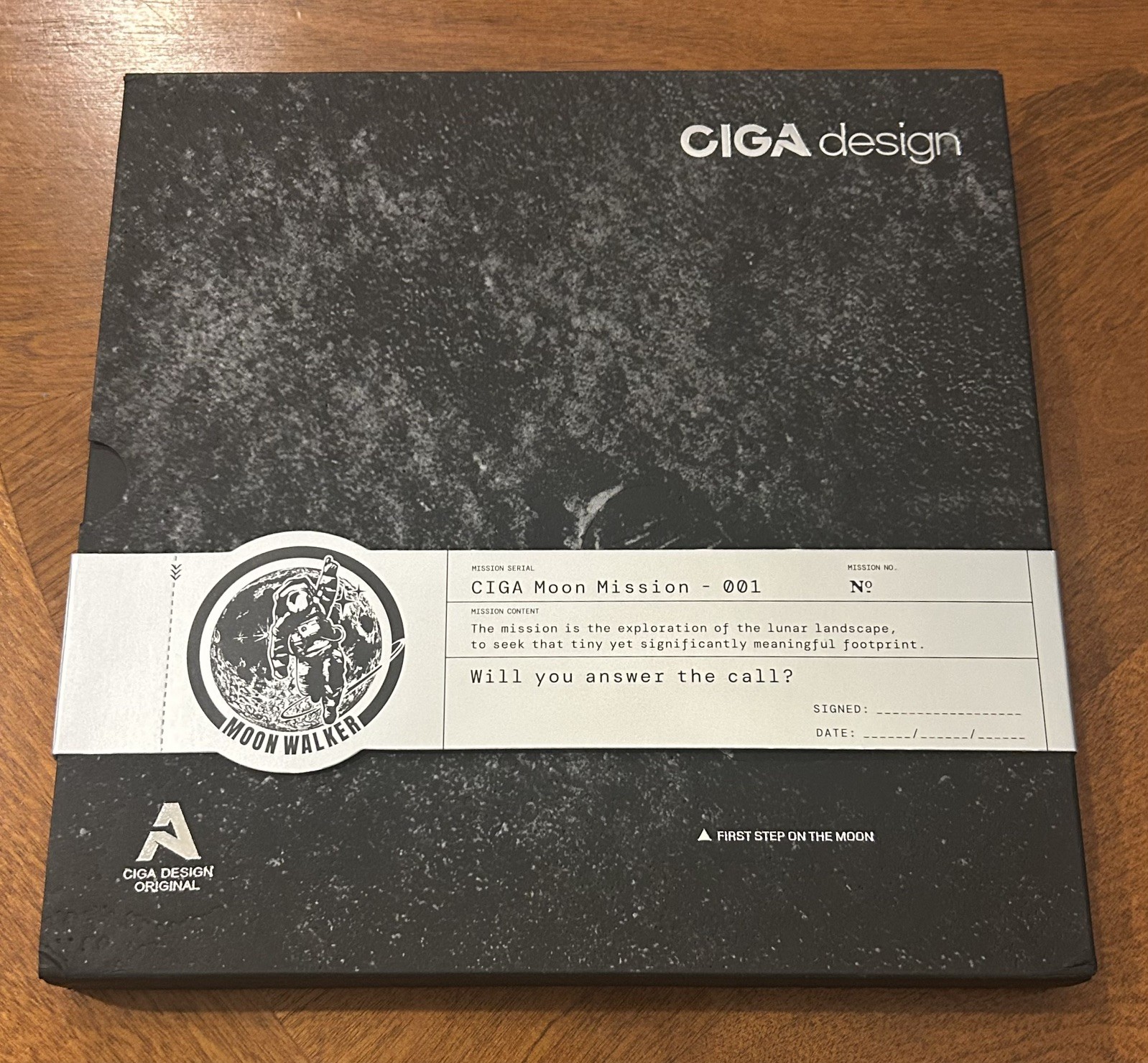 CIGA design Moon Walker Edition U055-TIGR-6B Automatic Titan Watch 46 mm