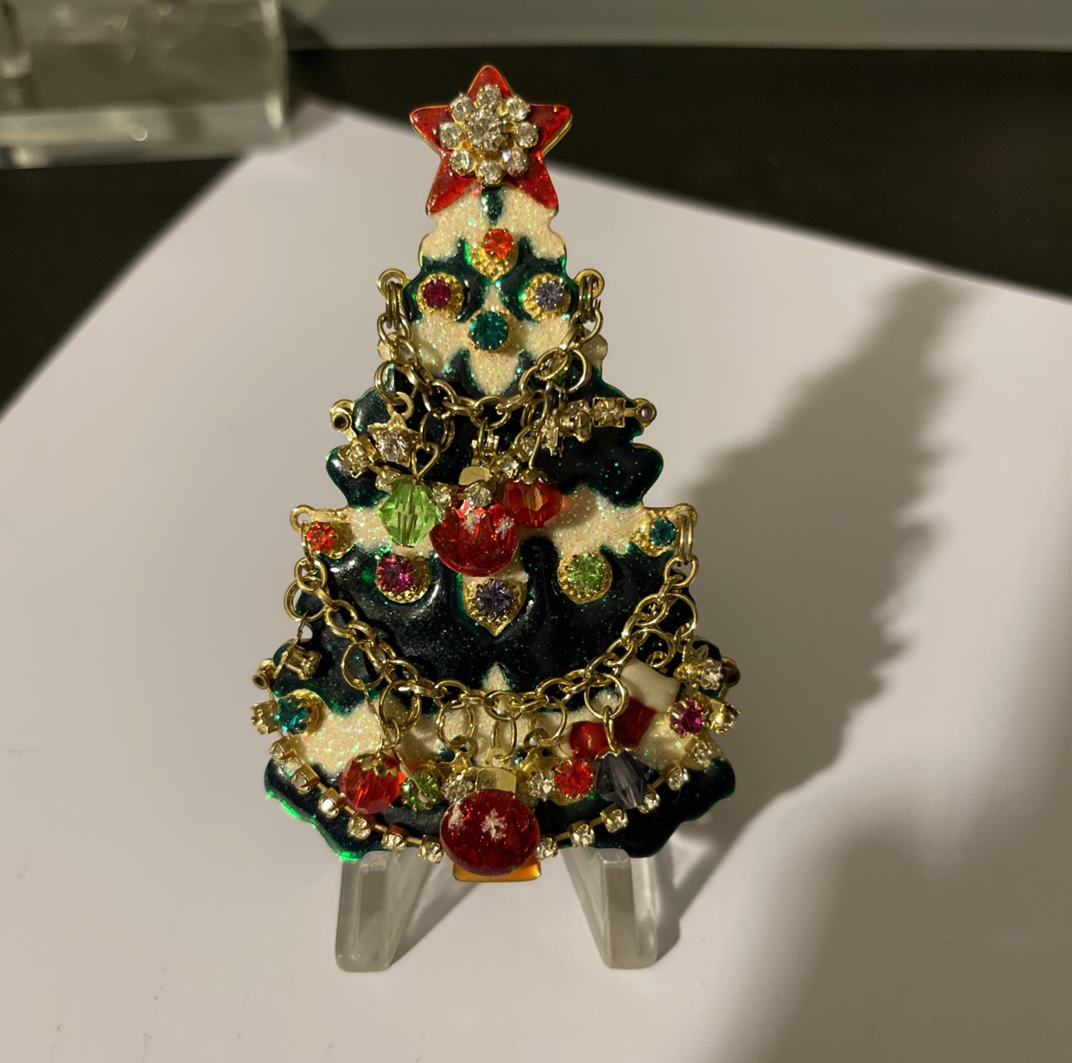 Vtg LATR 2Go Lunch At The Ritz Christmas Tree Ornaments Brooch Dangling