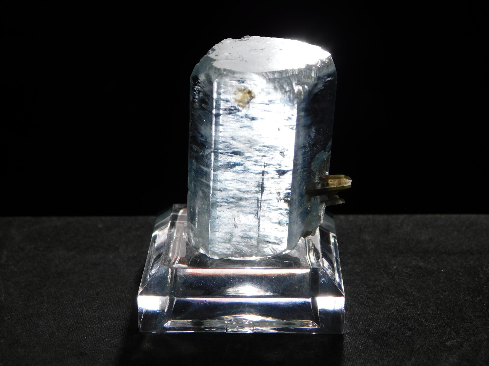 VERY Translucent! BLUE Terminated AQUAMARINE Crystal Pakistan 203ct