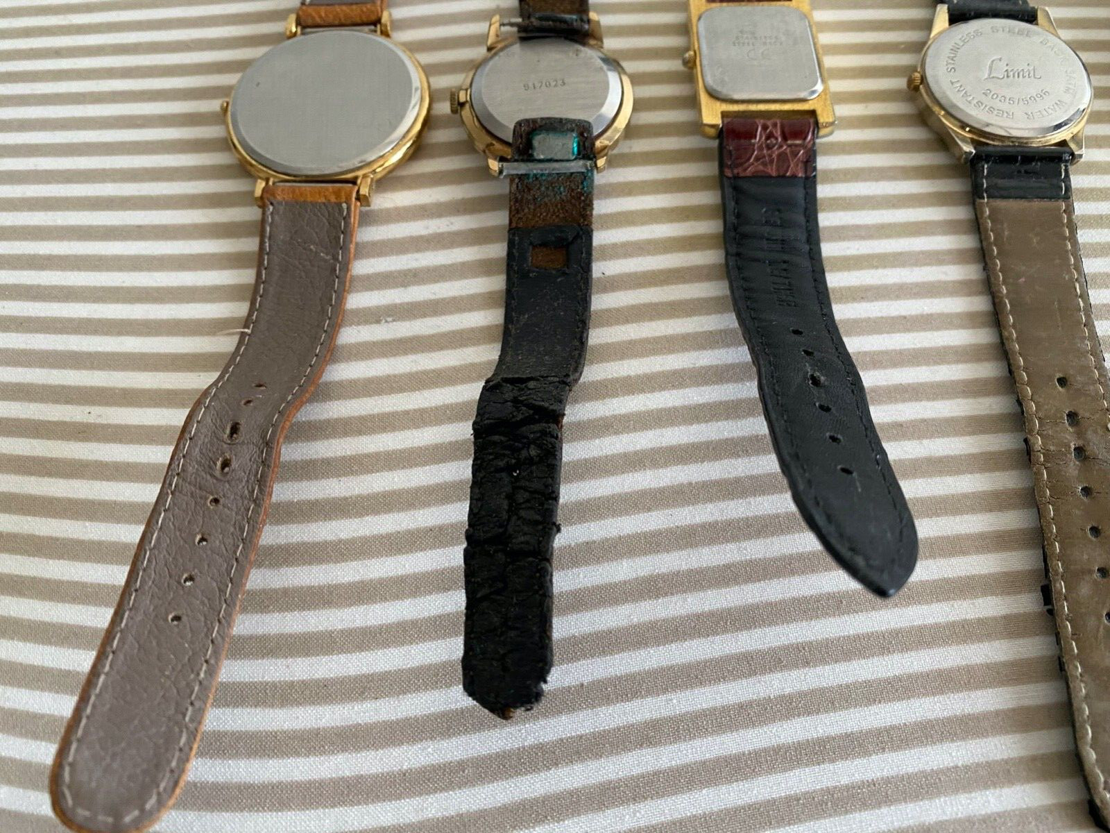 8 Unisex Watches – not working