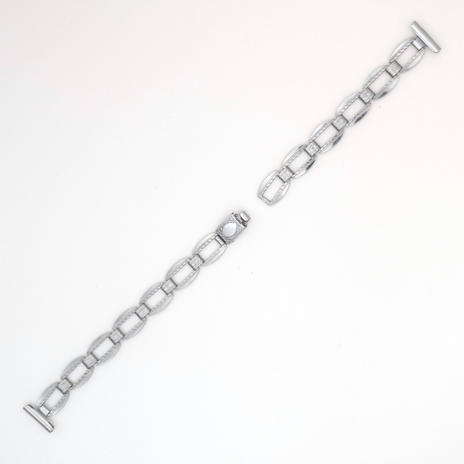 Vintage Klip 10.9 mm silvertone open-link wristwatch bracelet with jewelry clasp
