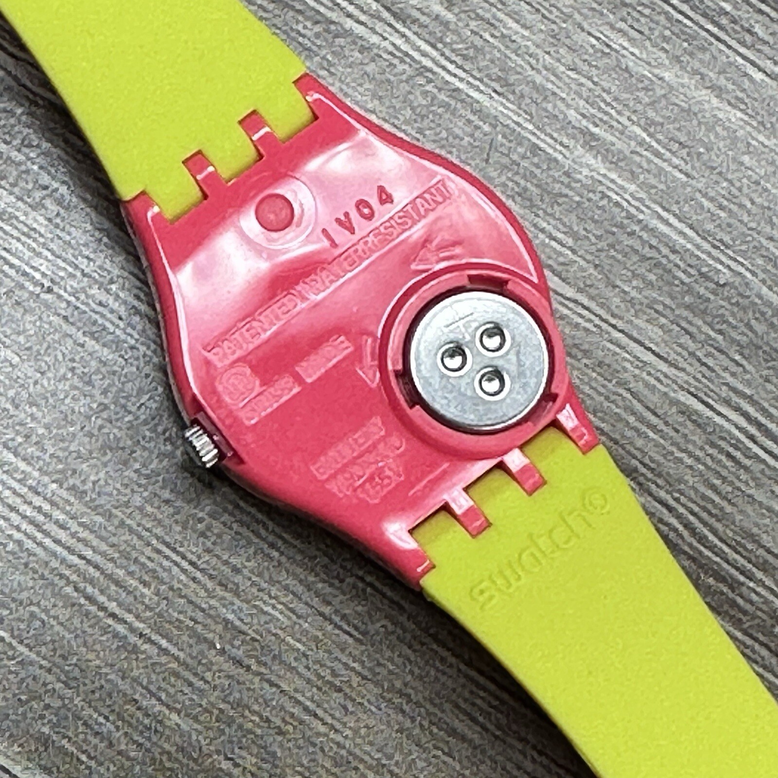 NEW✅ LIMITED✅ Swatch BIKO ROSE Pink Silicone Wrap Around Ladies Watch LP131