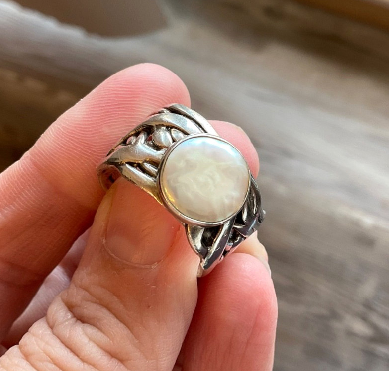 Vintage 925 Sterling Silver Woven Statement Ring White Mother of Pearl Sz 10.5