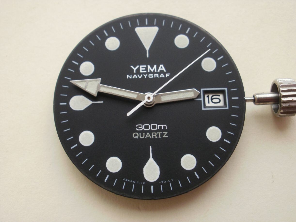 Yema Navygraf 300m. men’s ref.T9 043 6 original diver quartz vintage wrist watch