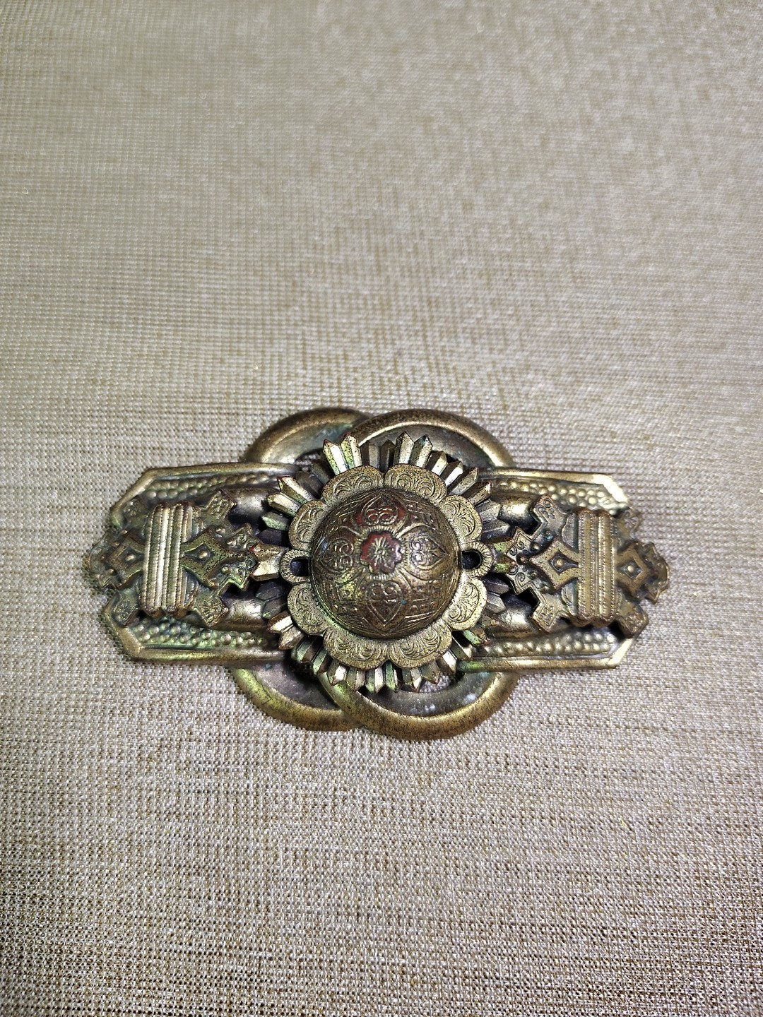 Vintage Victorian Gold Tone Brass Ornate Brooch Domed Design