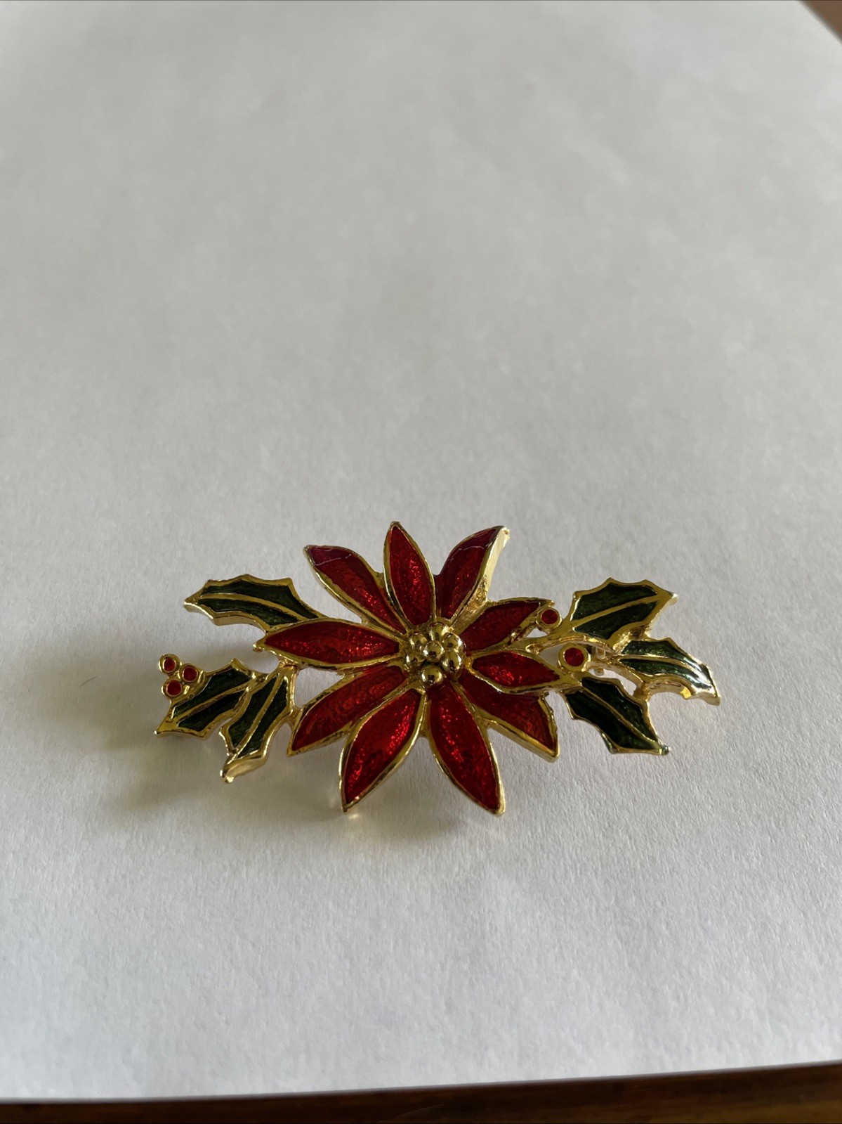 Vintage 2” Red Poinsettia Holiday Holly Flower Enameled Gold Tone Brooch Pin